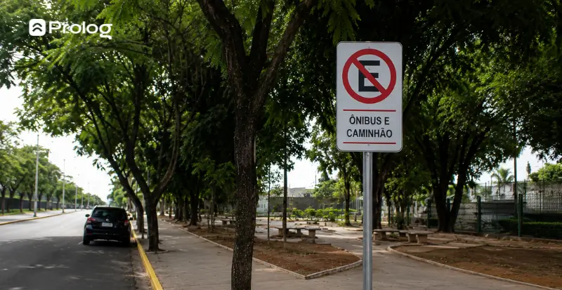 Multa por estacionar em local proibido: R$88,38 a R$293,47